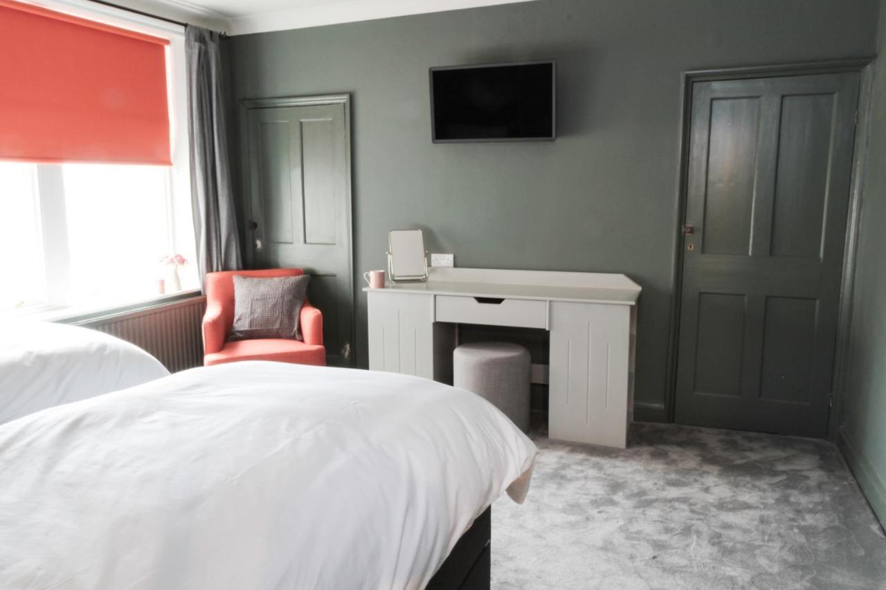 Number 6 Bed and Breakfast Whitby Buitenkant foto